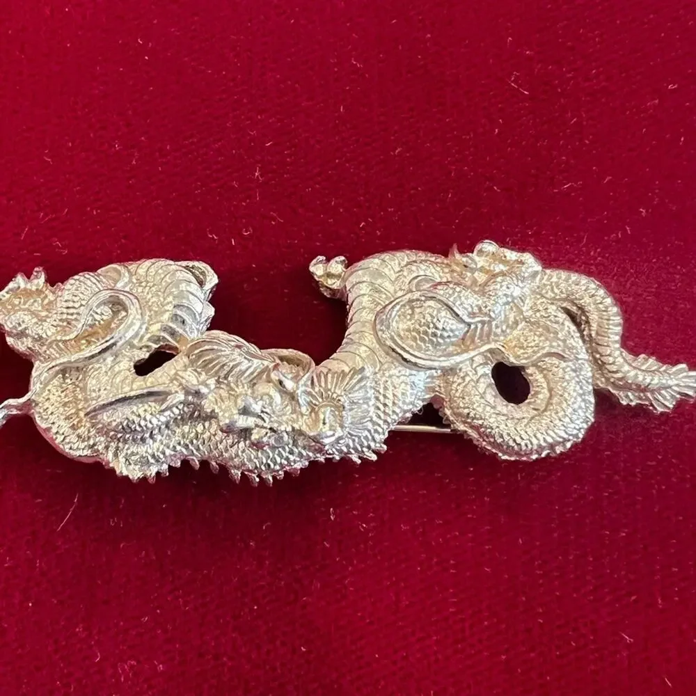 Dragon brooch pin